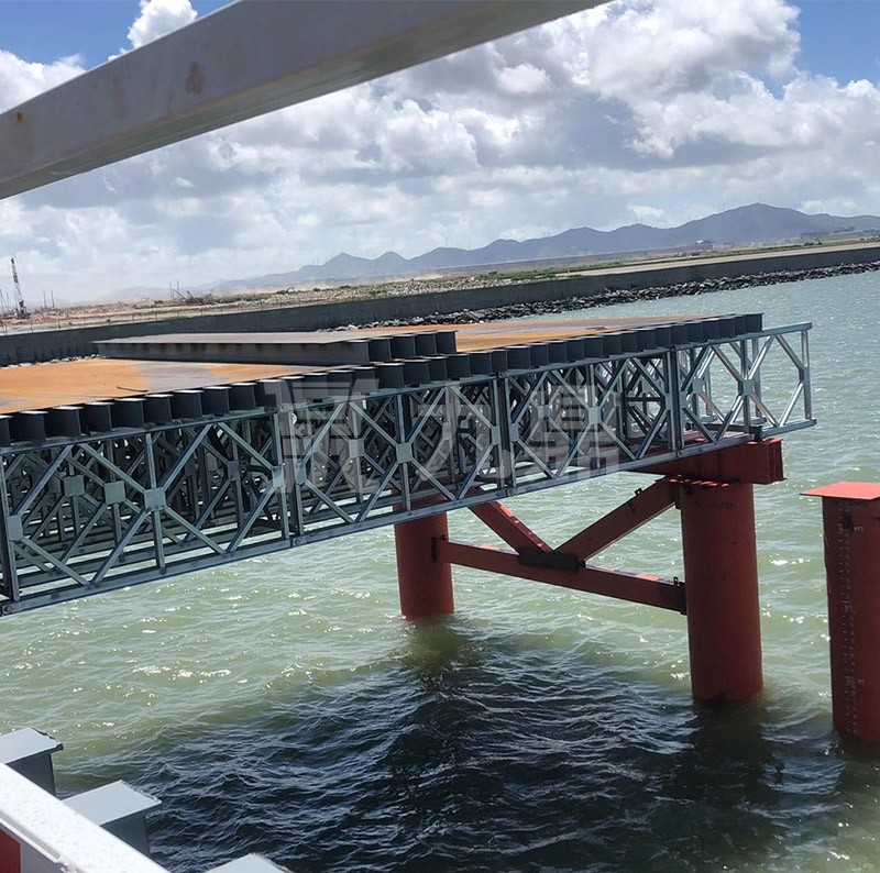 貝雷鋼橋
